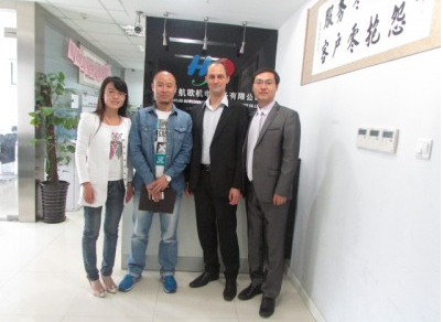 2014年10月14日,法國PRECIA MOLEN工廠負責人再次蒞臨我司,對后續如何更好的合作做了深入洽談,并給予我司技術上的指導與支持,雙方就后期友好合作達成共識